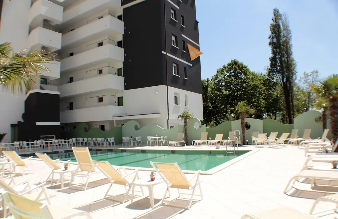 Nero D'Avorio Aparthotel&SPA-1
